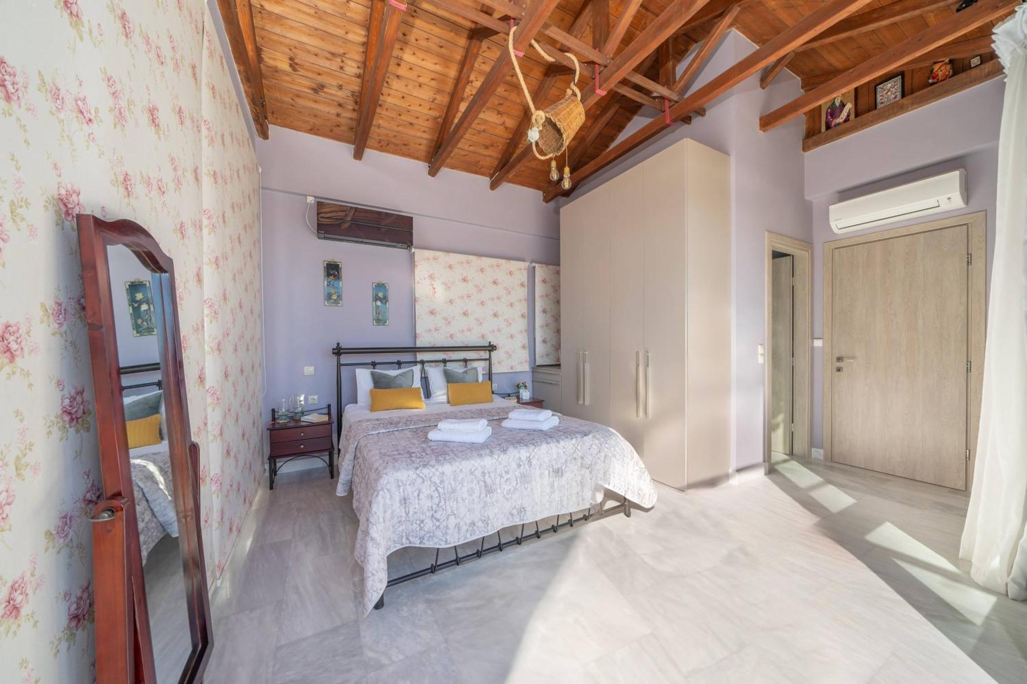 Sea Rock Apartment Agia Efimia Екстер'єр фото