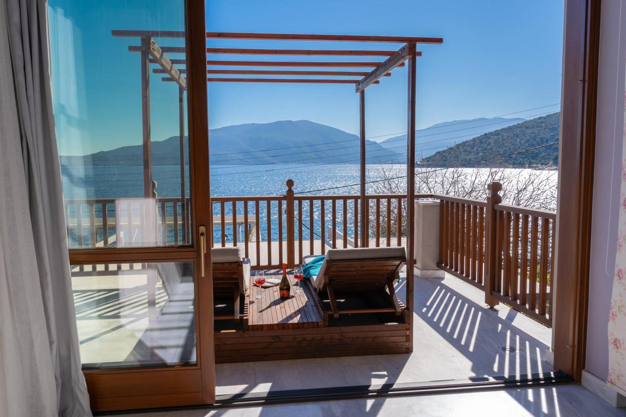 Sea Rock Apartment Agia Efimia Екстер'єр фото
