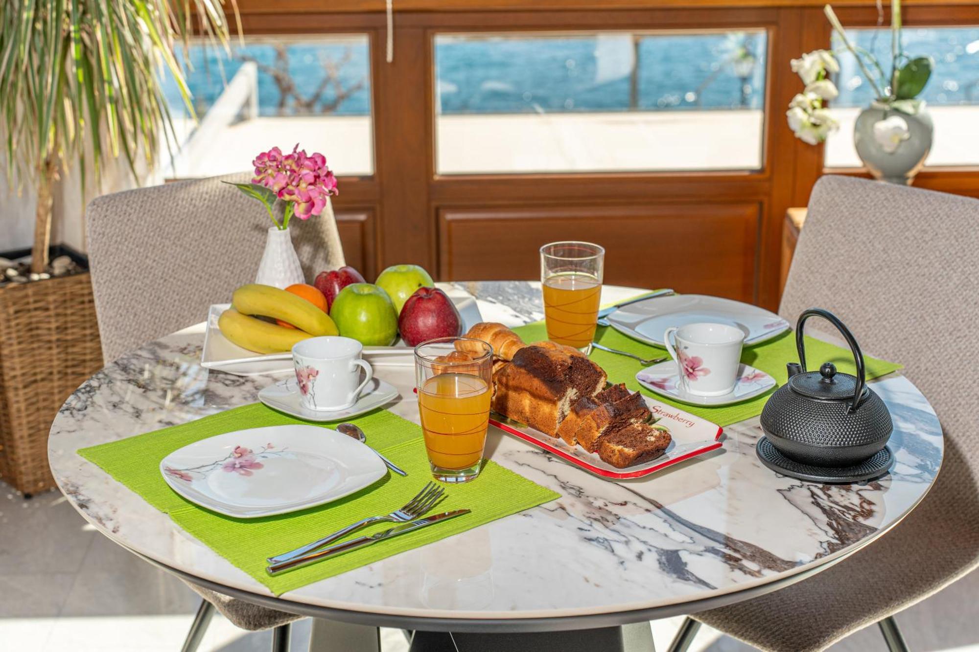 Sea Rock Apartment Agia Efimia Екстер'єр фото