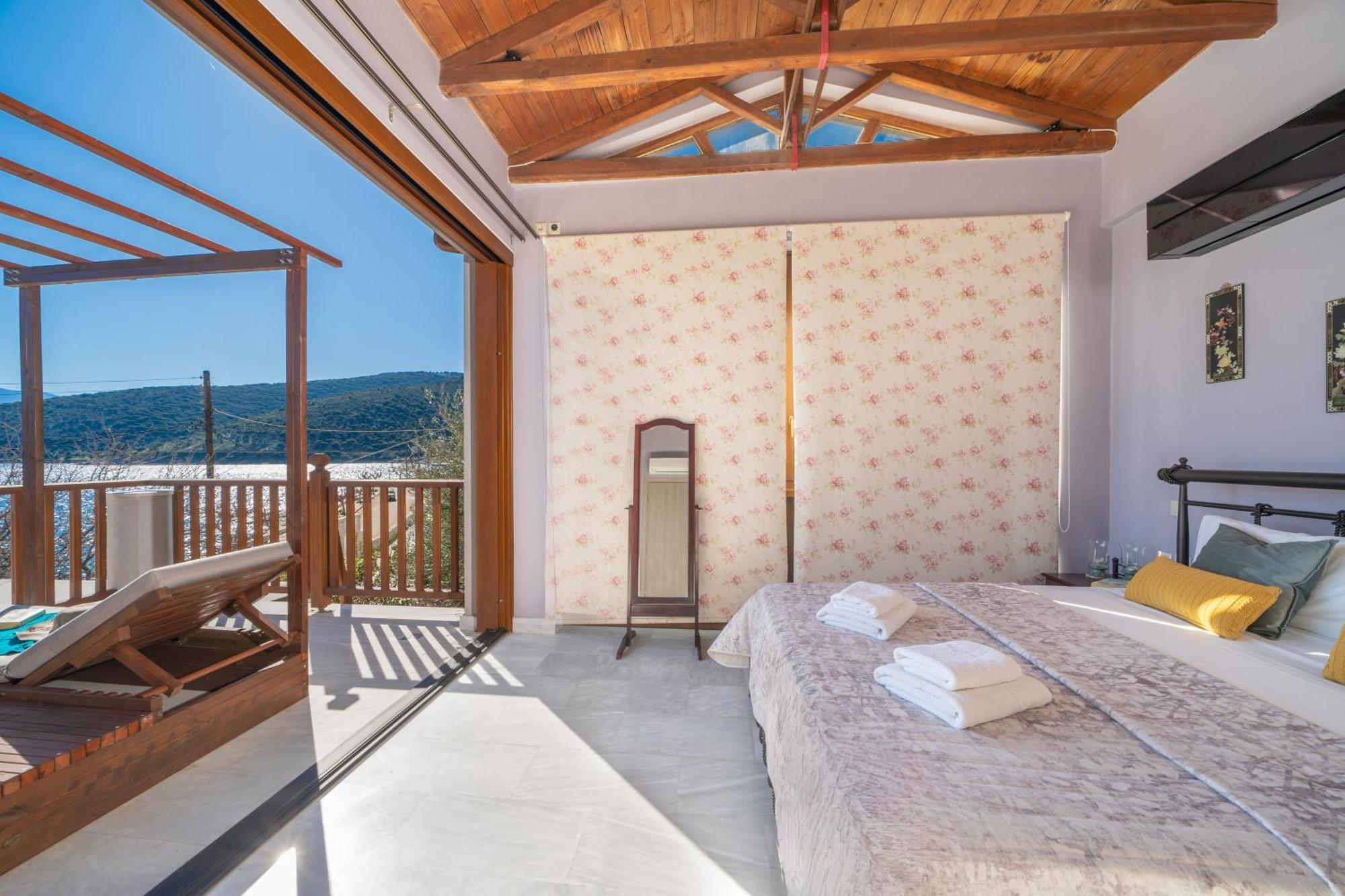 Sea Rock Apartment Agia Efimia Екстер'єр фото